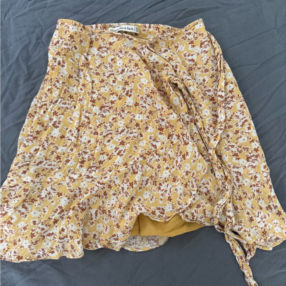 Abercrombie & Fitch Flower Skirt